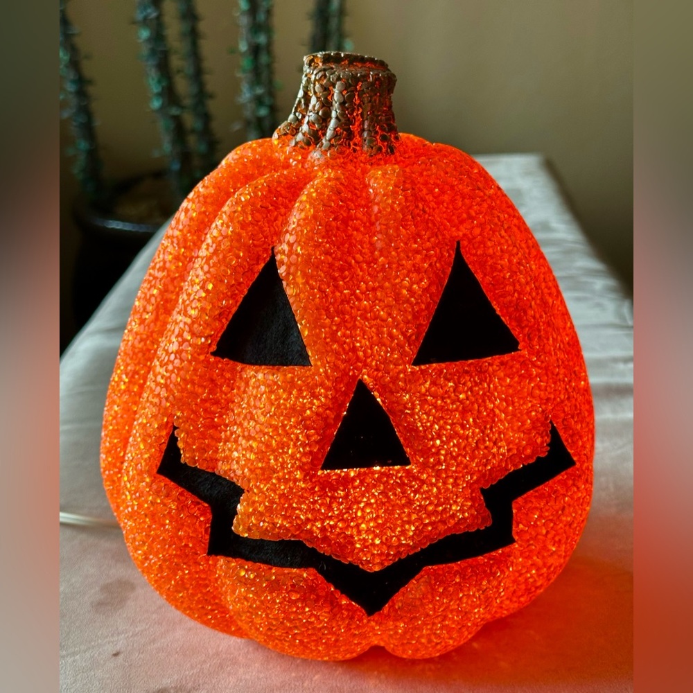 LARGE 9” Melted Popcorn Beads Light up Jack-O-Lantern Felt Face by Season’s.